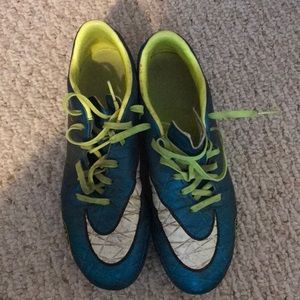 Nike hypervenom women’s soccer cleats
